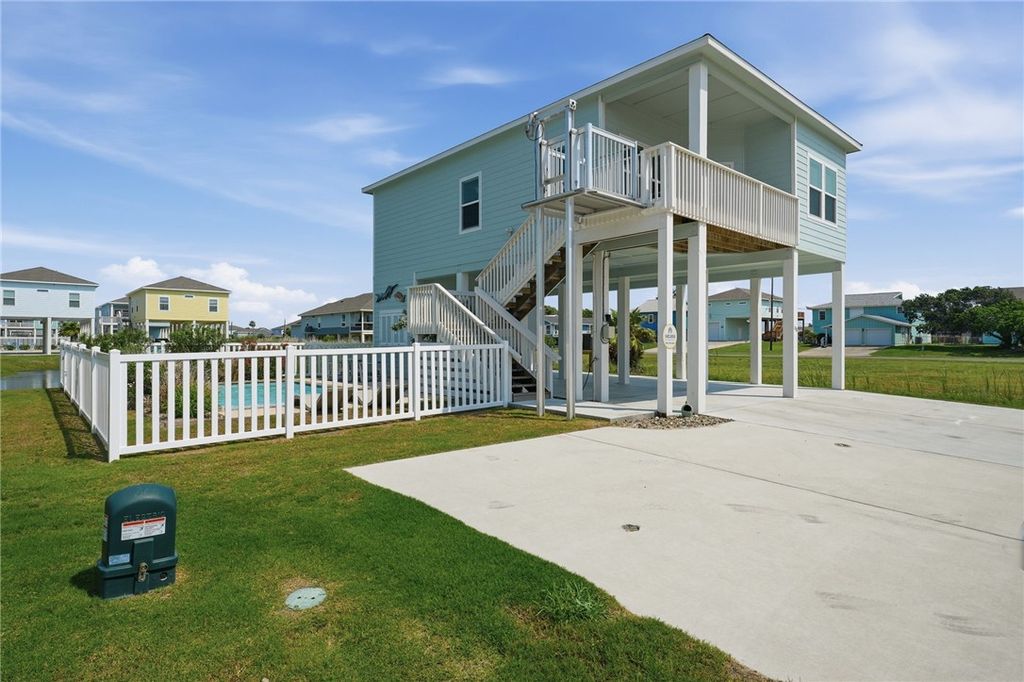 108 Bonaire, Rockport, TX 78382 — photo 4