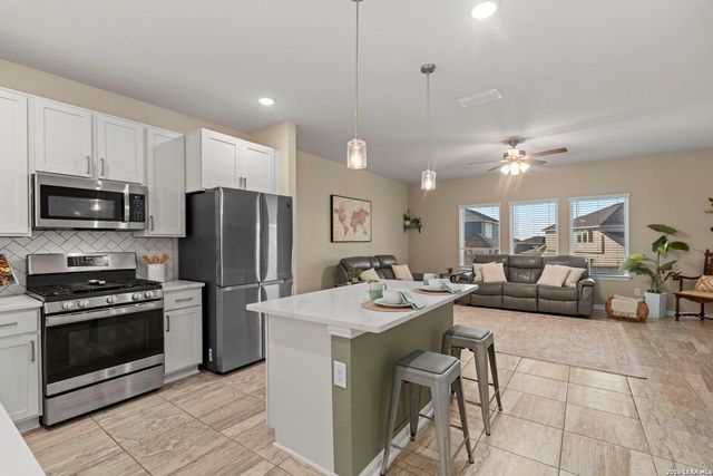 157 Foxhound, San Antonio, TX 78253