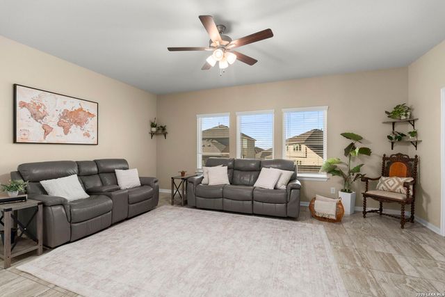 157 Foxhound, San Antonio, TX 78253