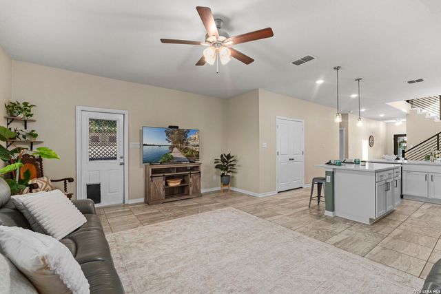 157 Foxhound, San Antonio, TX 78253