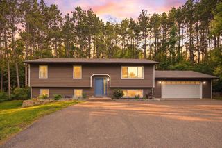 1072 Edgewood Circle, Hudson, WI 54016