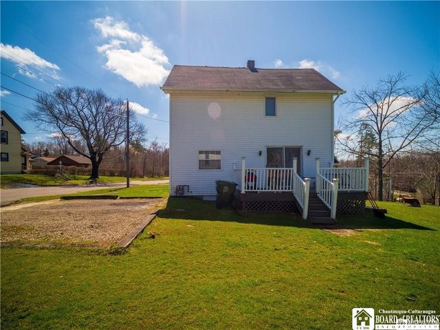 11 Maltby Street, Jamestown, NY 14701