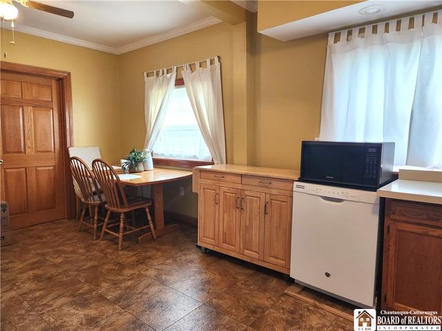 11 Maltby Street, Jamestown, NY 14701