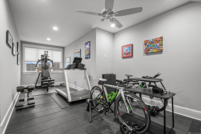 5042 Mimosa St, Baton Rouge, LA 70808