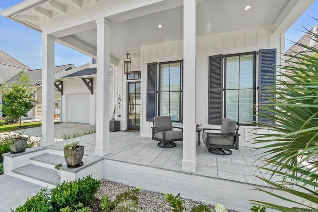 5042 Mimosa St, Baton Rouge, LA 70808