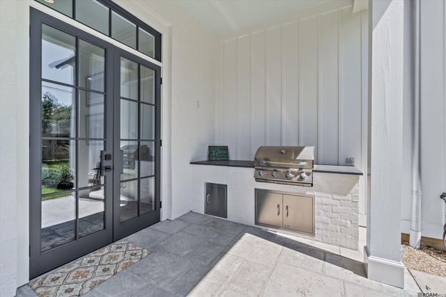 5042 Mimosa St, Baton Rouge, LA 70808