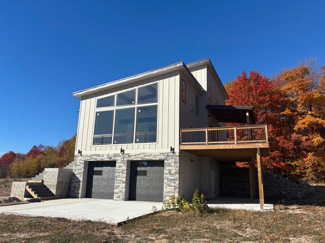 136 Mooney Way, Kewadin, MI 49648