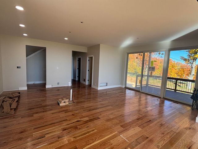 136 Mooney Way, Kewadin, MI 49648