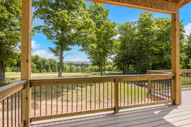 136 Mooney Way, Kewadin, MI 49648