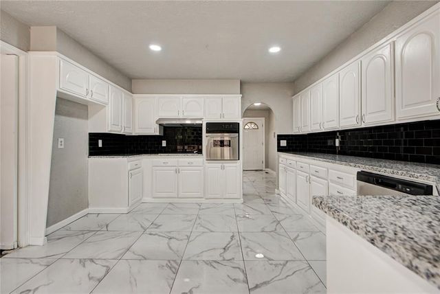 8009 Golden Oaks Road, Oklahoma City, OK 73127