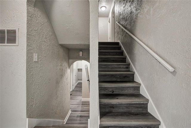 8009 Golden Oaks Road, Oklahoma City, OK 73127
