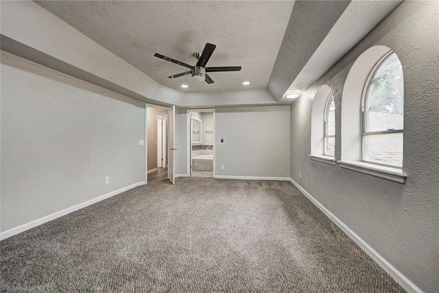 8009 Golden Oaks Road, Oklahoma City, OK 73127
