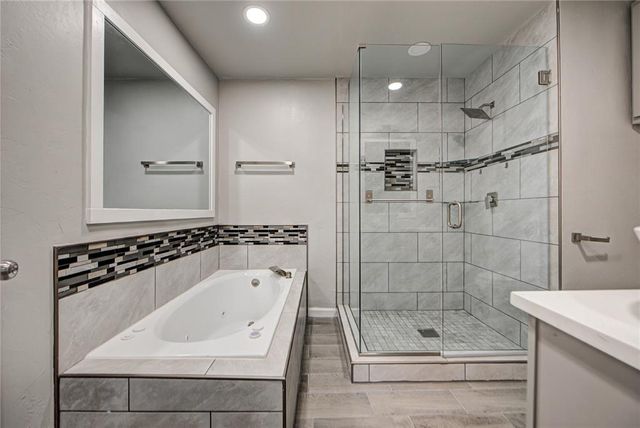 8009 Golden Oaks Road, Oklahoma City, OK 73127