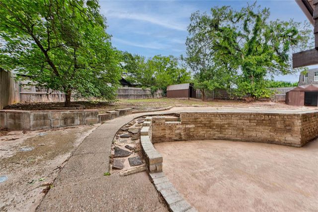 8009 Golden Oaks Road, Oklahoma City, OK 73127