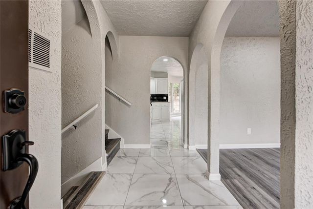 8009 Golden Oaks Road, Oklahoma City, OK 73127