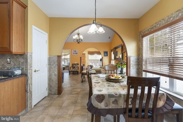 15 KRESSON CT, Berlin, NJ 08009