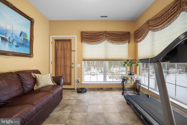 15 KRESSON CT, Berlin, NJ 08009