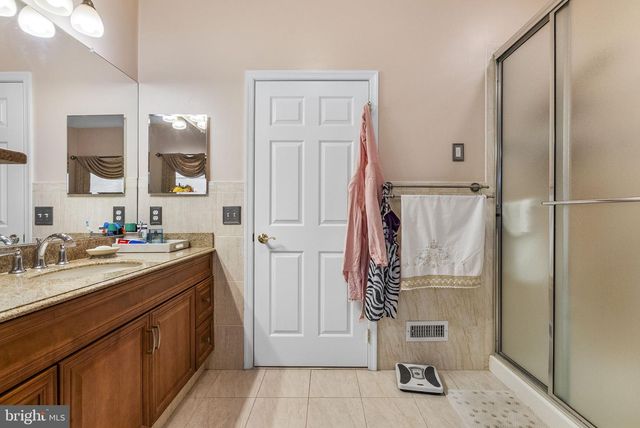 15 KRESSON CT, Berlin, NJ 08009