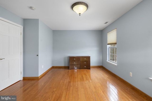 15 KRESSON CT, Berlin, NJ 08009