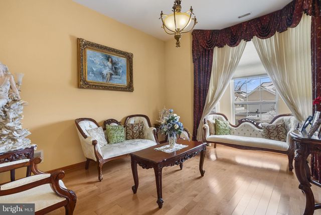 15 KRESSON CT, Berlin, NJ 08009