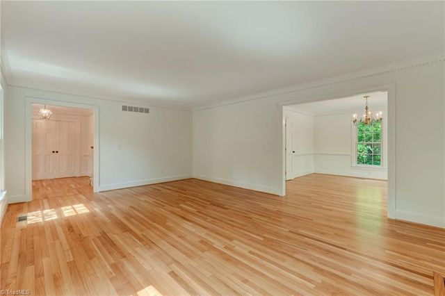 612 Willoughby Boulevard, Greensboro, NC 27408