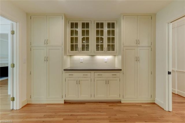 612 Willoughby Boulevard, Greensboro, NC 27408