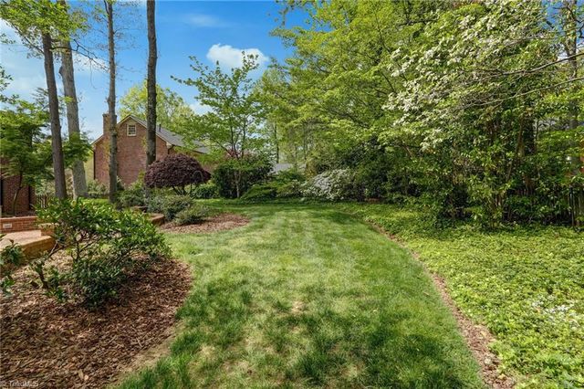 612 Willoughby Boulevard, Greensboro, NC 27408