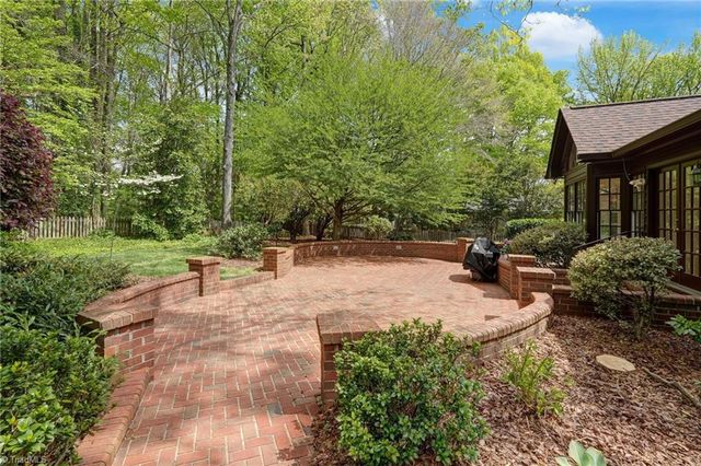 612 Willoughby Boulevard, Greensboro, NC 27408