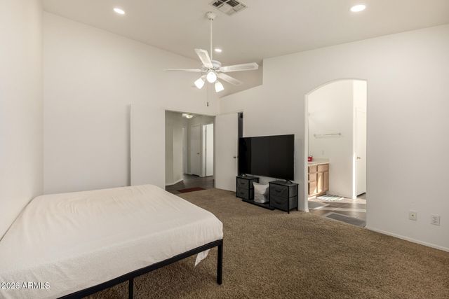 18604 N 30th Place, Phoenix, AZ 85050