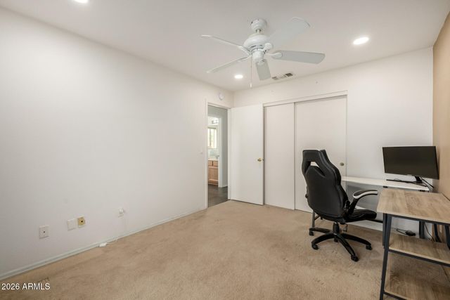 18604 N 30th Place, Phoenix, AZ 85050