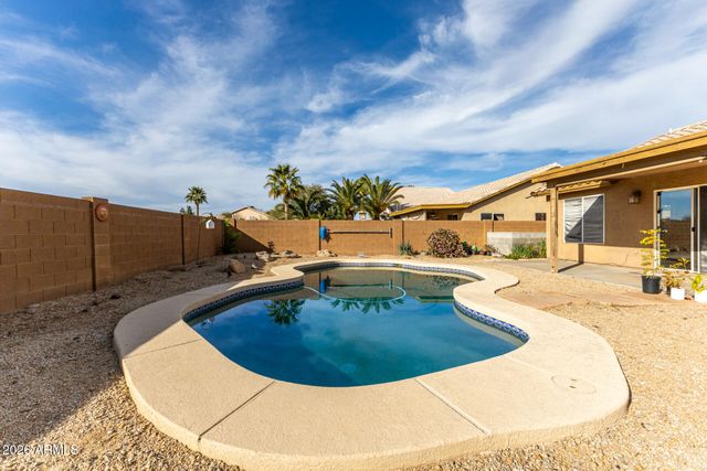 18604 N 30th Place, Phoenix, AZ 85050