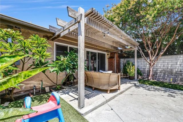 2035 E Blackwood, Anaheim, CA 92806