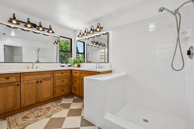 101 Monticito Ct, Roseville, CA 95678