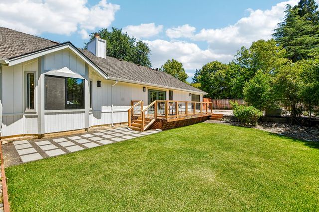 101 Monticito Ct, Roseville, CA 95678