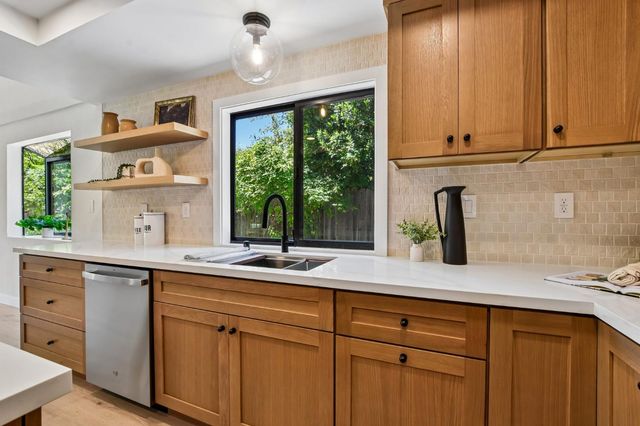 101 Monticito Ct, Roseville, CA 95678