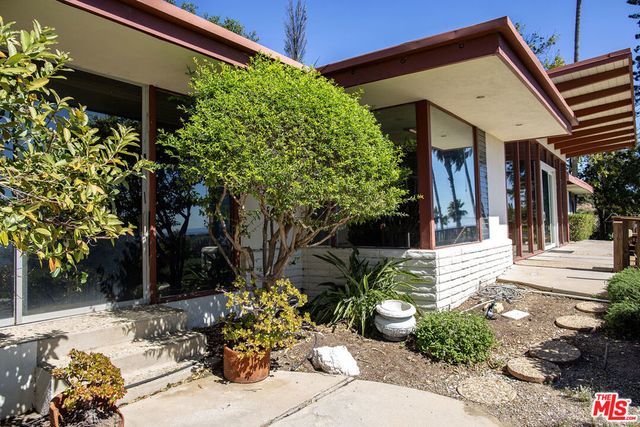 26939 Sea Vista Drive, Malibu, CA 90265