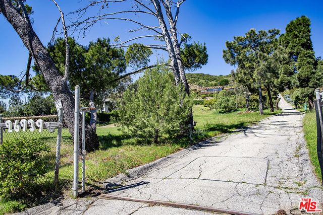 26939 Sea Vista Drive, Malibu, CA 90265