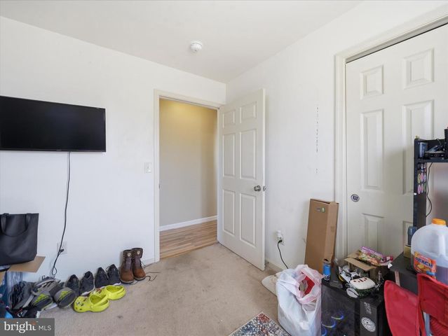 6 WALLEYE DR, Shippensburg, PA 17257