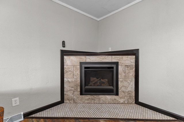 1224 S MATTHIAS STREET, Appleton, WI 54915