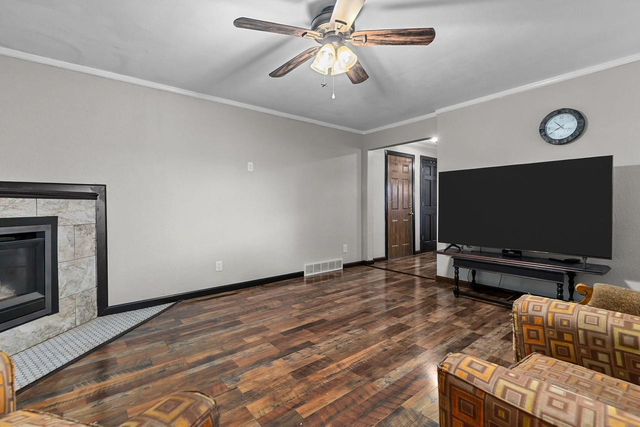 1224 S MATTHIAS STREET, Appleton, WI 54915