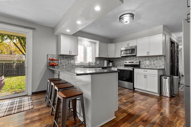 1224 S MATTHIAS STREET, Appleton, WI 54915