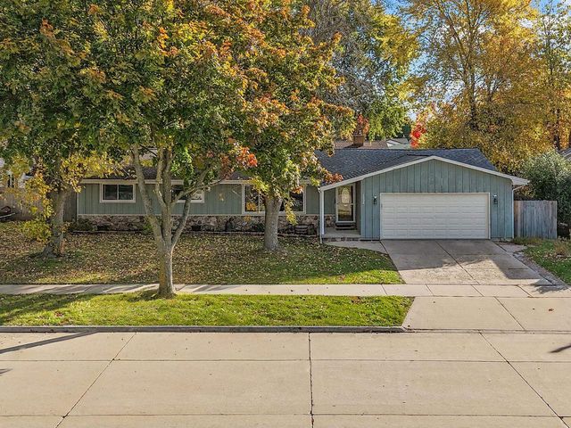 1224 S MATTHIAS STREET, Appleton, WI 54915