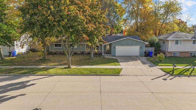 1224 S MATTHIAS STREET, Appleton, WI 54915