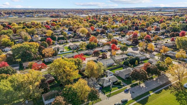 1224 S MATTHIAS STREET, Appleton, WI 54915