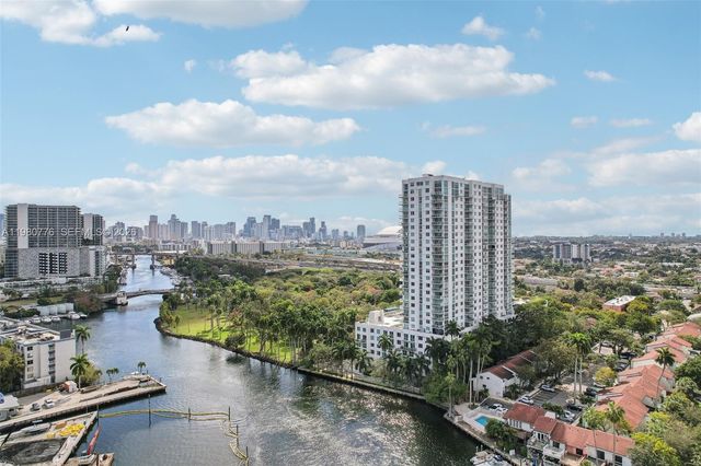 1901 S River Drive 16B, Miami, FL 33125