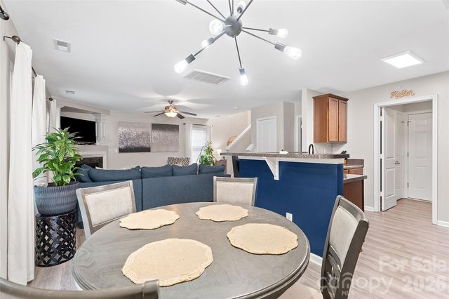 835 Rook Road, Charlotte, NC 28216