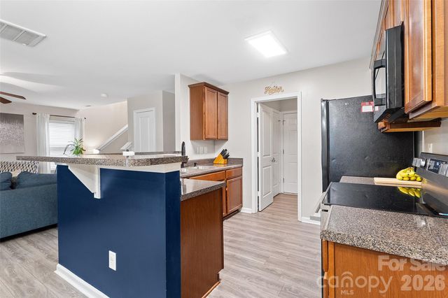 835 Rook Road, Charlotte, NC 28216