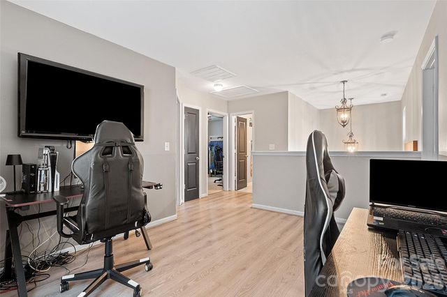 835 Rook Road, Charlotte, NC 28216