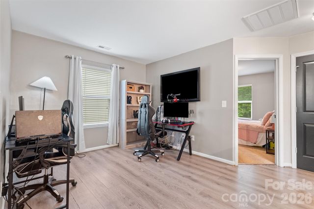 835 Rook Road, Charlotte, NC 28216