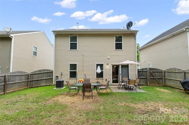 835 Rook Road, Charlotte, NC 28216